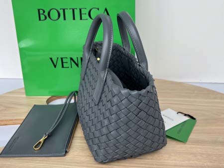 2025年7月7日入荷新作 Bottega Veneta Mini Cabat  709464   20x15x12   極品/正規品同様/人気/革/バッグ/AJ工場