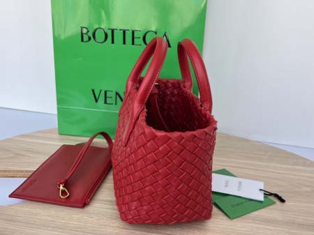 2025年7月7日入荷新作 Bottega Veneta Mini Cabat  709464   20x15x12   極品/正規品同様/人気/革/バッグ/AJ工場