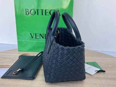 2025年7月7日入荷新作 Bottega Veneta Mini Cabat  709464   20x15x12   極品/正規品同様/人気/革/バッグ/AJ工場