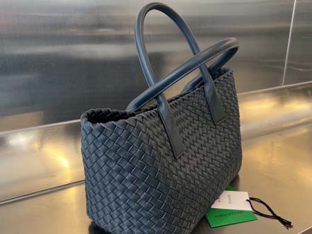 2025年7月7日入荷新作#BCabat 608810  Logo  Bottega Veneta  45cm  32x23x16    極品/正規品同様/人気/革/バッグ/AJ工場