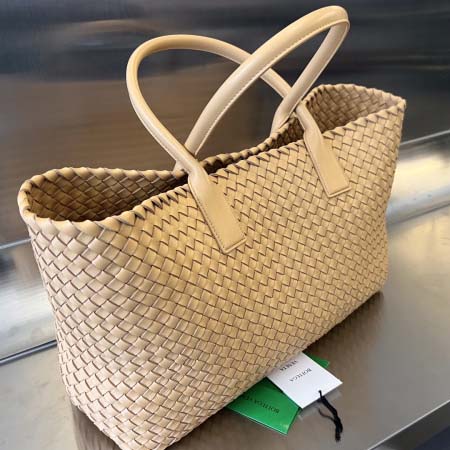 2025年7月7日入荷新作#BCabat608811  Logo  Bottega Veneta  51x45x20   極品/正規品同様/人気/革/バッグ/AJ工場