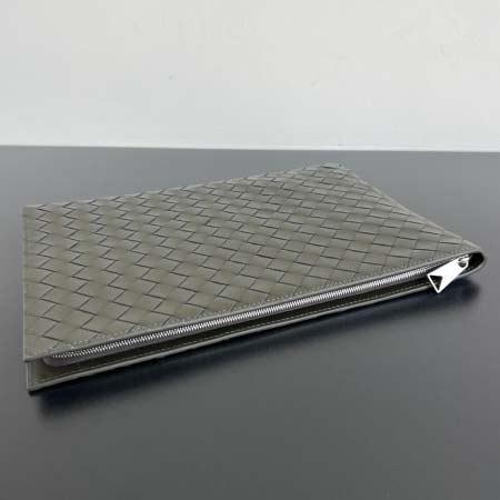 2025年7月7日入荷新作  Bottega Veneta 607479   intreccio  33x24.5x2  極品/正規品同様/人気/革/バッグ/AJ工場