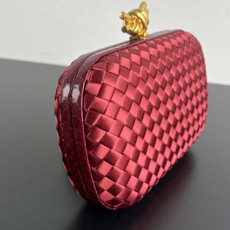 2025年7月7日入荷新作 Bottega Veneta Knot  717622  knot Logo  20x12x5.5 極品/正規品同様/人気/革/バッグ/AJ工場