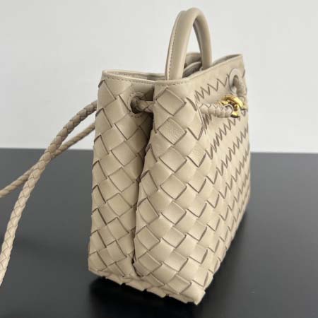 2025年7月7日入荷新作#Bottega Veneta 2023Andiamo   743568   25x22x10.5  極品/正規品同様/人気/革/バッグ/AJ工場
