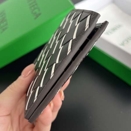 2025年7月7日入荷新作  Bottega Veneta B605721  115x95  極品/正規品同様/人気/革/バッグ/AJ工場