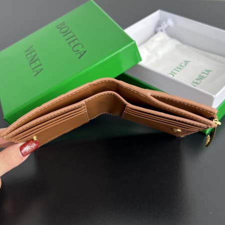 2025年7月7日入荷新作 Bottega Veneta  742330  11.5x9 極品/正規品同様/人気/革/バッグ/AJ工場