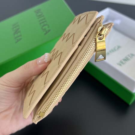 2025年7月7日入荷新作 Bottega Veneta  742330  11.5x9 極品/正規品同様/人気/革/バッグ/AJ工場