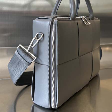 2025年7月7日入荷新作Bottega Veneta 新作  680120      SIZE:36*24*7.5cm極品/正規品同様/人気/革/バッグ/AJ工場