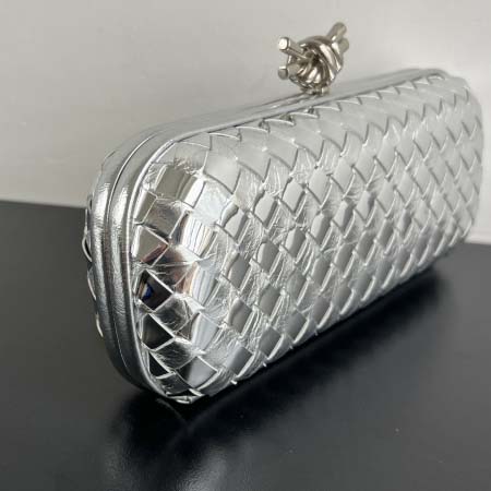 2025年7月7日入荷新作 Bottega Veneta 新作    (717622 25cm)   SIZE:25x10x5 極品/正規品同様/人気/革/バッグ/AJ工場