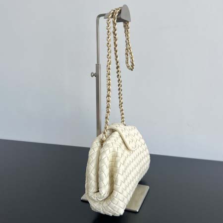 2025年7月7日入荷新作 Bottega Veneta 新作Lauren 1980    804038    SIZE:27x15x8 極品/正規品同様/人気/革/バッグ/AJ工場