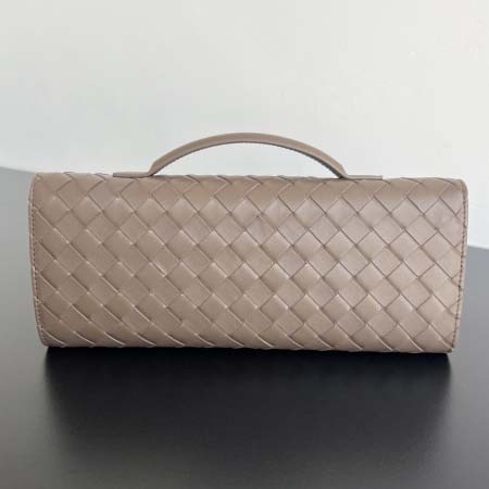 2025年7月7日入荷新作 Bottega Veneta Clutch    741511      SIZE:31x13x3 極品/正規品同様/人気/革/バッグ/AJ工場
