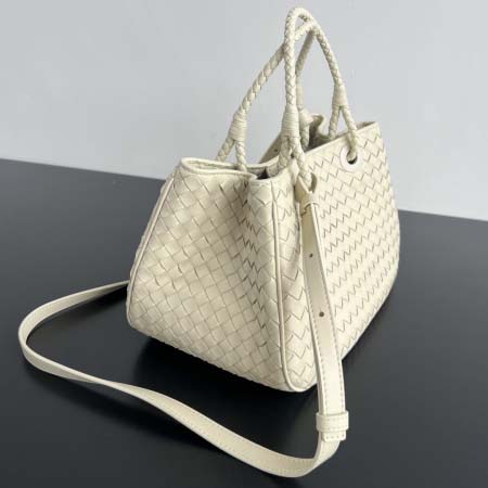 2025年7月7日入荷新作 Bottega Veneta新作 Basket  836261 SIZE:31x18.5x16 極品/正規品同様/人気/革/バッグ/AJ工場