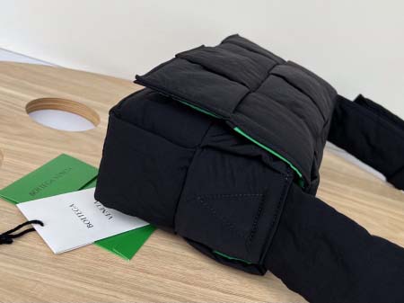 2025年7月8日入荷新作#Bottega Veneta#628951  Cassette  S30x15cm   極品/正規品同様/人気/革/バッグ/AJ工場