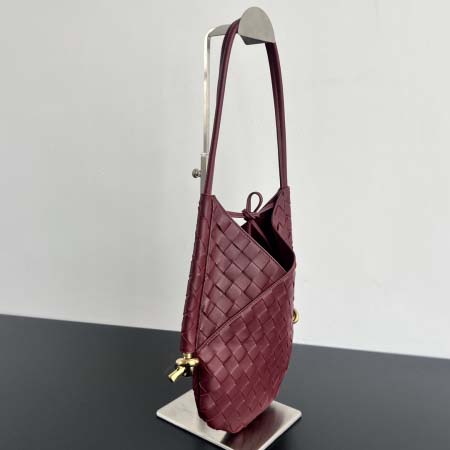 2025年7月8日入荷新作#Bottega Veneta   2023  740898    hin30x26x2CM極品/正規品同様/人気/革/バッグ/AJ工場