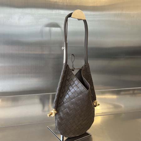 2025年7月8日入荷新作#Bottega Veneta   2023  740898    hin30x26x2CM極品/正規品同様/人気/革/バッグ/AJ工場