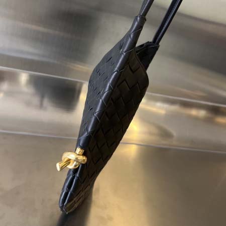 2025年7月8日入荷新作#Bottega Veneta   2023  740898    hin30x26x2CM極品/正規品同様/人気/革/バッグ/AJ工場