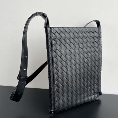 2025年7月8日入荷新作#Bottega Veneta   Flat Loop  776204     28.5x35x2.5極品/正規品同様/人気/革/バッグ/AJ工場