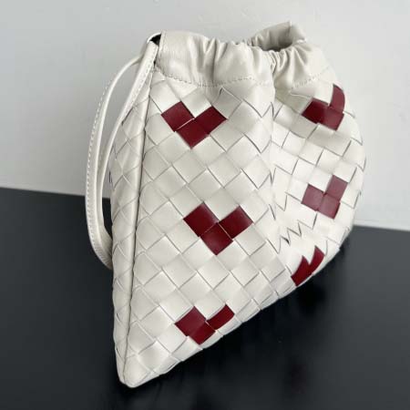 2025年7月8日入荷新作#Bottega Veneta      Dustbag 796728  32x23 極品/正規品同様/人気/革/バッグ/AJ工場