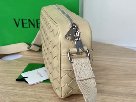 2025年7月8日入荷新作B2022710048   24.5x15x6   極品/正規品同様/人気/革/バッグ/AJ工場