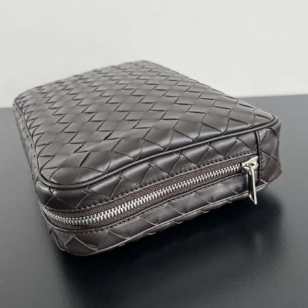 2025年7月8日入荷新作B 24 765804Intrecciato     logo     17*26*5cm 極品/正規品同様/人気/革/バッグ/AJ工場