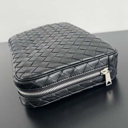 2025年7月8日入荷新作B 24 765804Intrecciato     logo     17*26*5cm 極品/正規品同様/人気/革/バッグ/AJ工場