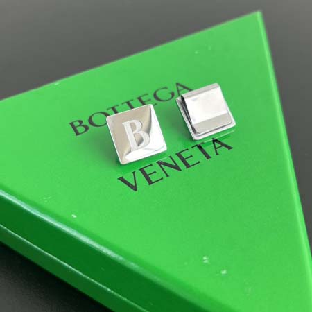 2025年7月8日入荷新作BV  Clip~ 26   1.65*1.65極品/正規品同様/人気/革/バッグ/AJ工場