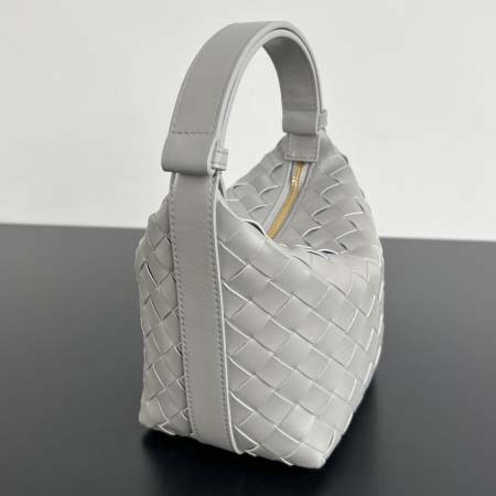 2025年7月8日入荷新作#Bottega Veneta  Wallace 776781     17x13.5x5.3   極品/正規品同様/人気/革/バッグ/AJ工場