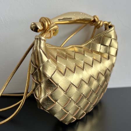 2025年7月9日入荷新作#Bottega Veneta  SARDINE  744267  20x12x2.5 極品/正規品同様/人気/革/バッグ/AJ工場