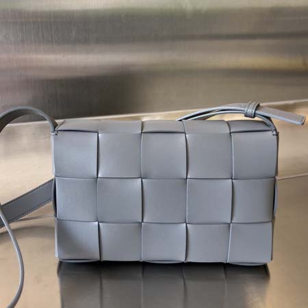 2025年7月9日入荷新作#Bottega Veneta  CASSETTE  Urban leather  size23x15極品/正規品同様/人気/革/バッグ/AJ工場