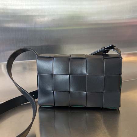 2025年7月9日入荷新作#Bottega Veneta  CASSETTE  Urban leather  size23x15極品/正規品同様/人気/革/バッグ/AJ工場