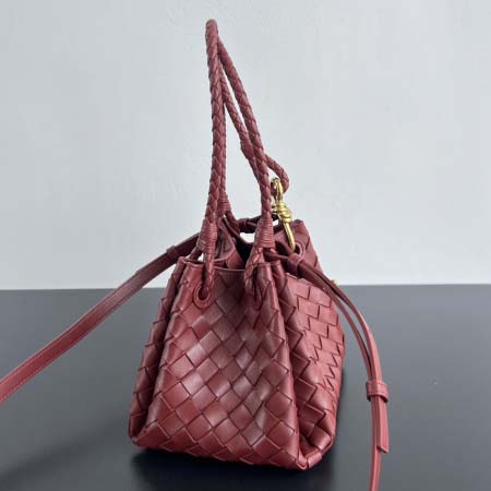 2025年7月9日入荷新作#Bottega Veneta  knot  796569 Size21X17X16.5cm極品/正規品同様/人気/革/バッグ/AJ工場