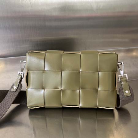 2025年7月9日入荷新作#Bottega Veneta 741777 23x15x5 極品/正規品同様/人気/革/バッグ/AJ工場