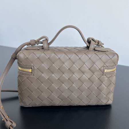 2025年7月9日入荷新作#Bottega Veneta  Vanity Case 789109 22x12.5x5 極品/正規品同様/人気/革/バッグ/AJ工場