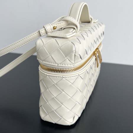 2025年7月9日入荷新作#Bottega Veneta  Vanity Case 789109 22x12.5x5 極品/正規品同様/人気/革/バッグ/AJ工場