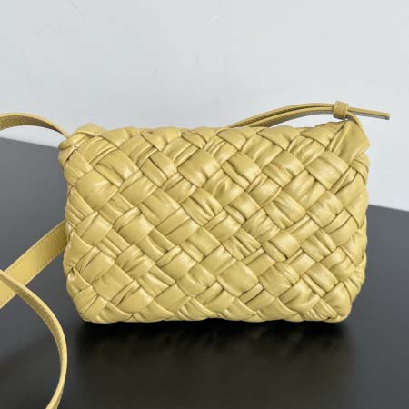 2025年7月9日入荷新作#Bottega Veneta  Rumple  787113  Rumple  21x14x5 極品/正規品同様/人気/革/バッグ/AJ工場