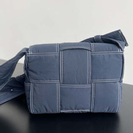 2025年7月9日入荷新作#Bottega Veneta  795675 23x14x7.5 極品/正規品同様/人気/革/バッグ/AJ工場