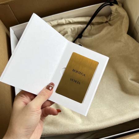 2025年7月9日入荷新作#Bottega VenetaTosca  20x15.5x7  極品/正規品同様/人気/革/バッグ/AJ工場