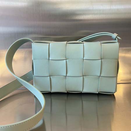 2025年7月9日入荷新作#Bottega Veneta   23x15x6特価/人気/革/バッグ/AJ工場