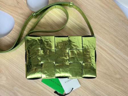 2025年7月9日入荷新作#Bottega Veneta   23x15x6 特価/人気/革/バッグ/AJ工場