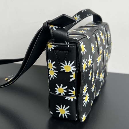 2025年7月9日入荷新作#Bottega Veneta  23x15x6特価/人気/革/バッグ/AJ工場