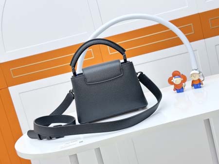 2025年7月10日入荷新作M25256   Capucines mini  21.0 x 14.0 x 8極品/正規品同様/人気/革/バッグルイヴィトン/CX工場