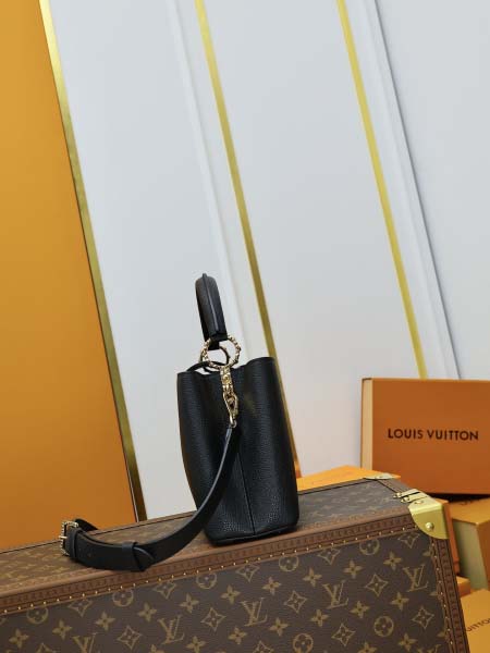 2025年7月10日入荷新作M24672capucines east  westIvcrushIv:29x19x9 cm極品/正規品同様/人気/革/バッグルイヴィトン/CX工場