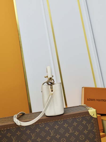 2025年7月10日入荷新作M23943 CAPUCINES  CapucinesMonogram LVTaurillon  21 x14x8極品/正規品同様/人気/革/バッグルイヴィトン/CX工場