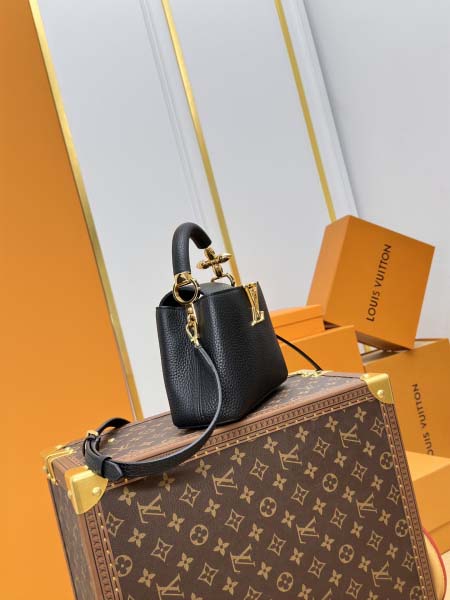 2025年7月10日入荷新作CAPUCINES M23943 CapucinesMonogram LVTaurillon  21 x14x8極品/正規品同様/人気/革/バッグルイヴィトン/CX工場