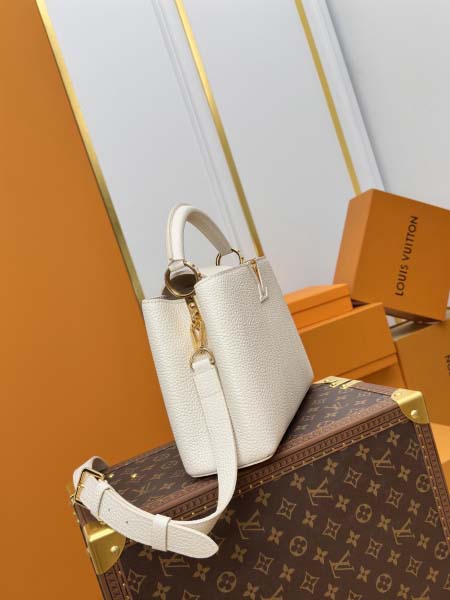 2025年7月10日入荷新作CAPUCINES BB  M24728  Capucines 27x17.3x9極品/正規品同様/人気/革/バッグルイヴィトン/CX工場