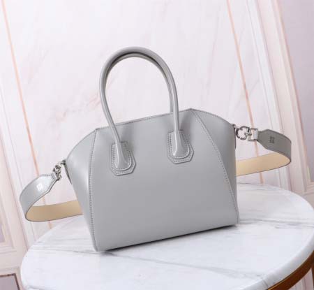 2025年7月10日入荷新作GIVENC*Y  Antigona tote BOX  size22*27*13  9981極品/正規品同様/人気/革/バッグジバンシー/CX工場