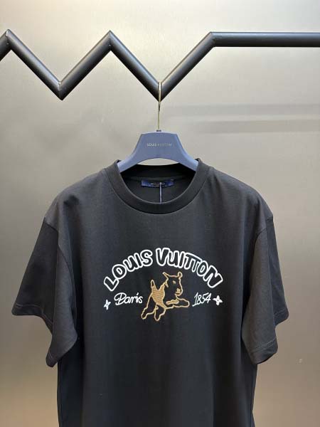 2025年7月10日入荷新作LOUIS VUITTON半袖Tシャツ 高级品超厳選★入手困難/誕生日プレゼント/SUS工場S-XL