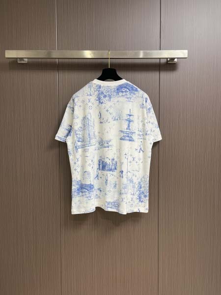 2025年7月10日入荷新作LOUIS VUITTON半袖Tシャツ 高级品超厳選★入手困難/誕生日プレゼント/SUS工場S-XL