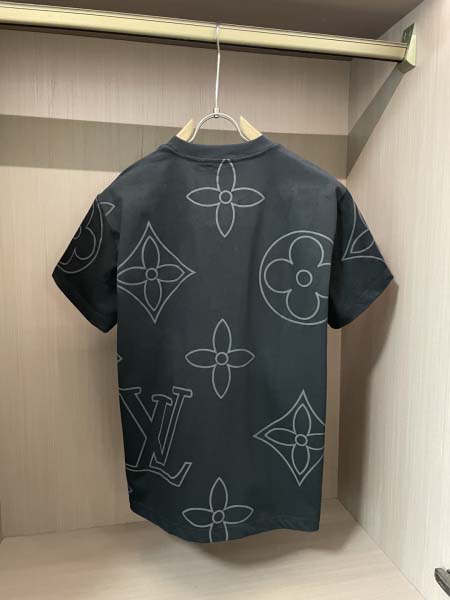 2025年7月10日入荷新作LOUIS VUITTON半袖Tシャツ 高级品超厳選★入手困難/誕生日プレゼント/SUS工場XS-L