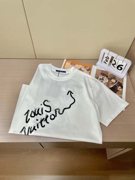 2025年7月10日入荷新作LOUIS VUITTON半袖Tシャツ 高级品超厳選★入手困難/誕生日プレゼント/SUS工場XS-L